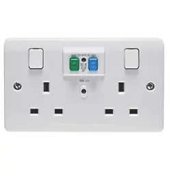 Crabtree Instinct 13A 2-Gang DP Switched Passive RCD Socket White -Cheap Crabtree Switches Store 429HV A1